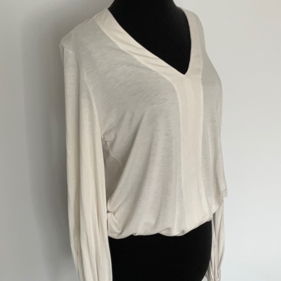 Banana republic blouse size small nwt - Picture 3 of 5